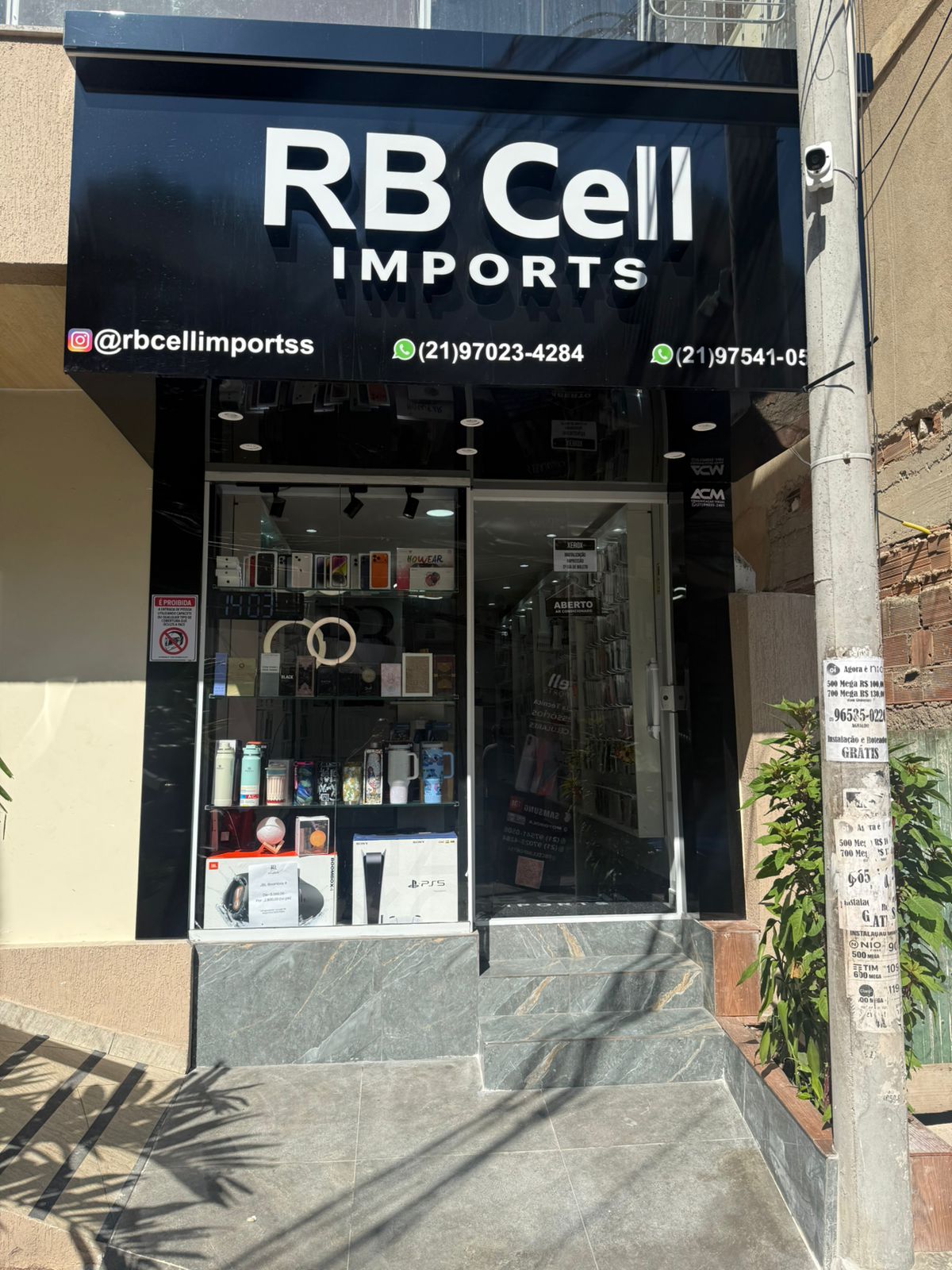Fachada da loja RB Cell Imports